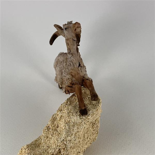 Ziege springenf (ohne Deko) für 18cm Figuren - Ton (Terracotta) und Stoff 